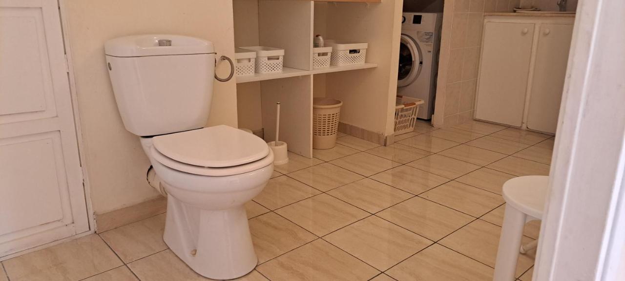 Logement Spacieux Deux Pieces A Baie Mahault Exterior foto