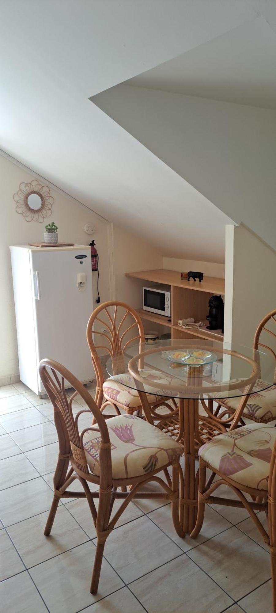 Logement Spacieux Deux Pieces A Baie Mahault Exterior foto